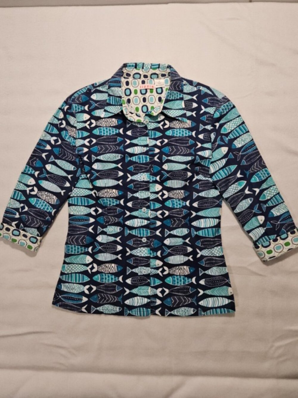 Tizzie Fish Print Button Up Shirt Size M Navy Teal Cotton Blend Coastal Nautical
